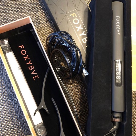 FOXYBAE Rose Gold Flat Iron